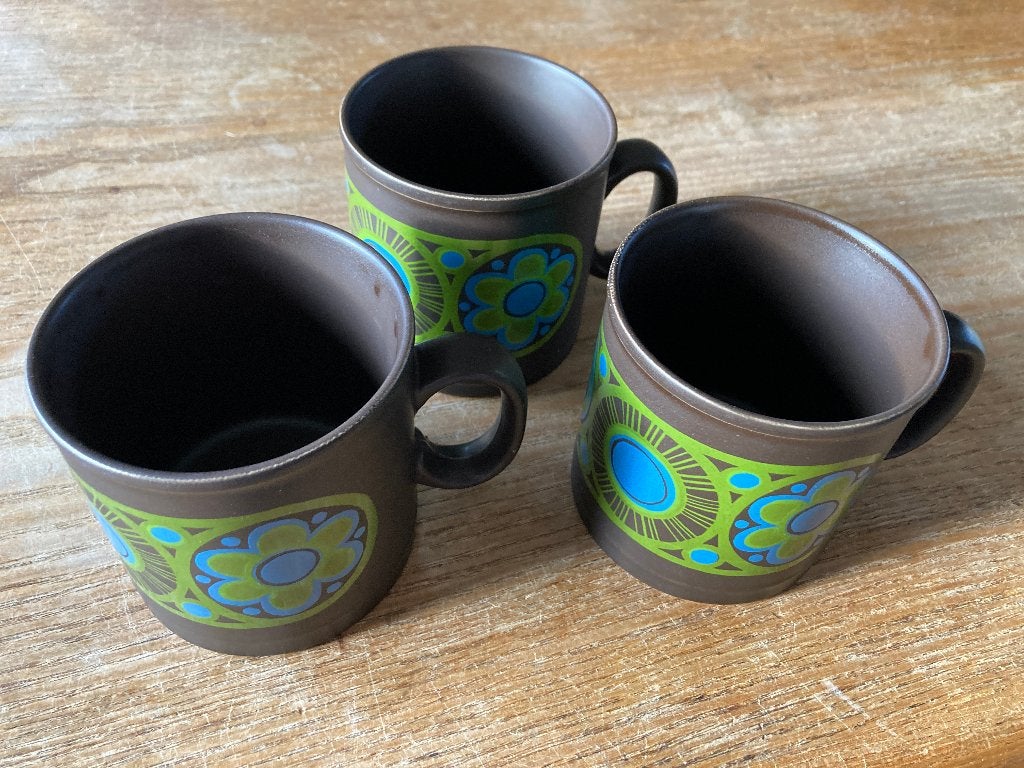 3 Vintage mokken van Staffordshire Potteries Ltd. England, Ophalen of Verzenden