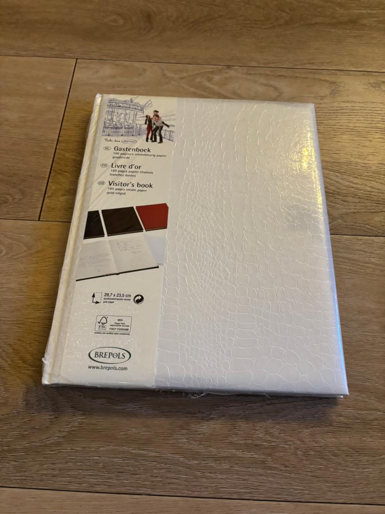Gastenboek Journal Brepols Belleganza Wit met Goudsnede, Ophalen of Verzenden, Nieuw