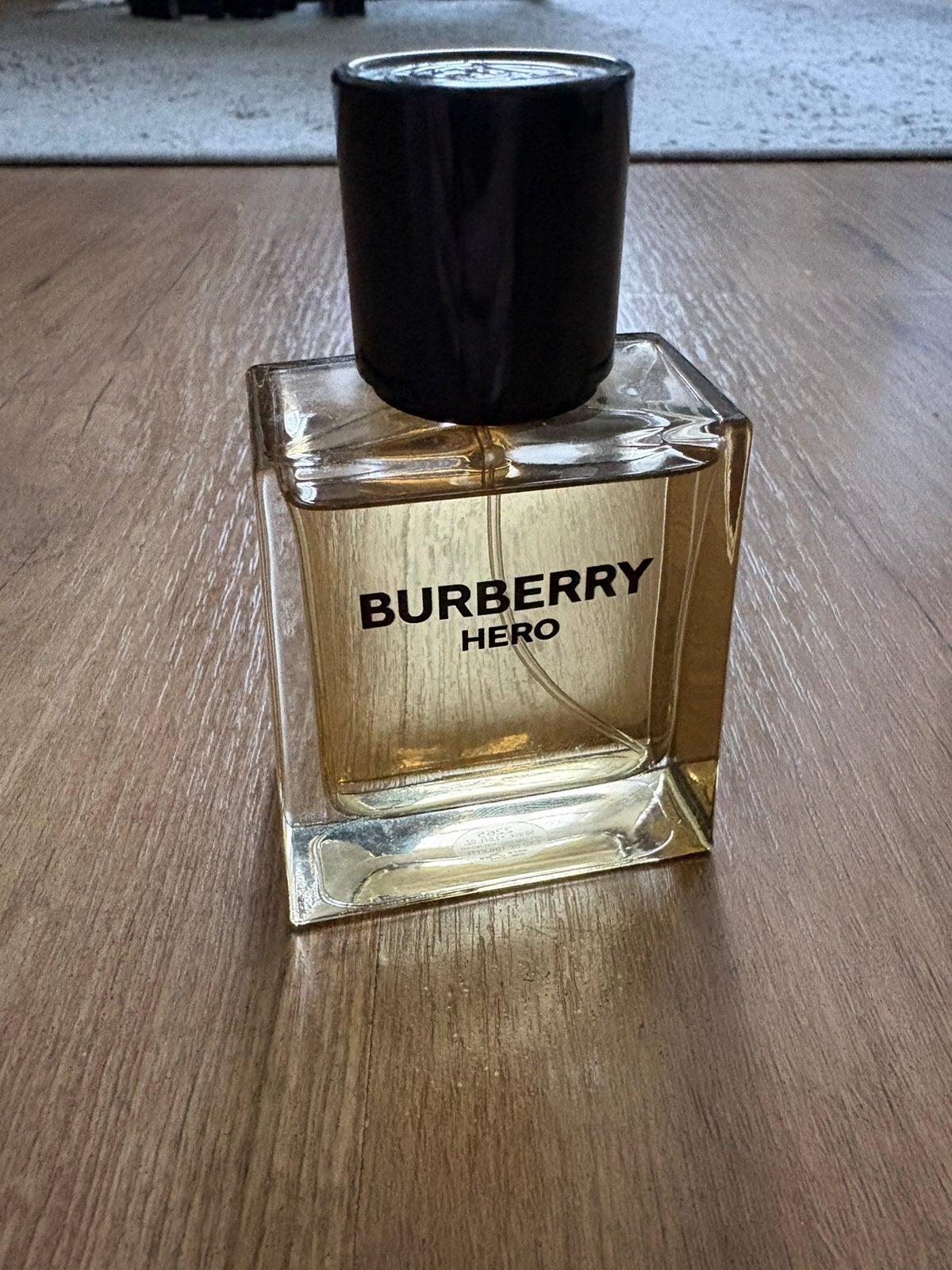 Burberry Hero Eau de Toilette 50ml, Ophalen of Verzenden, Zo goed als nieuw