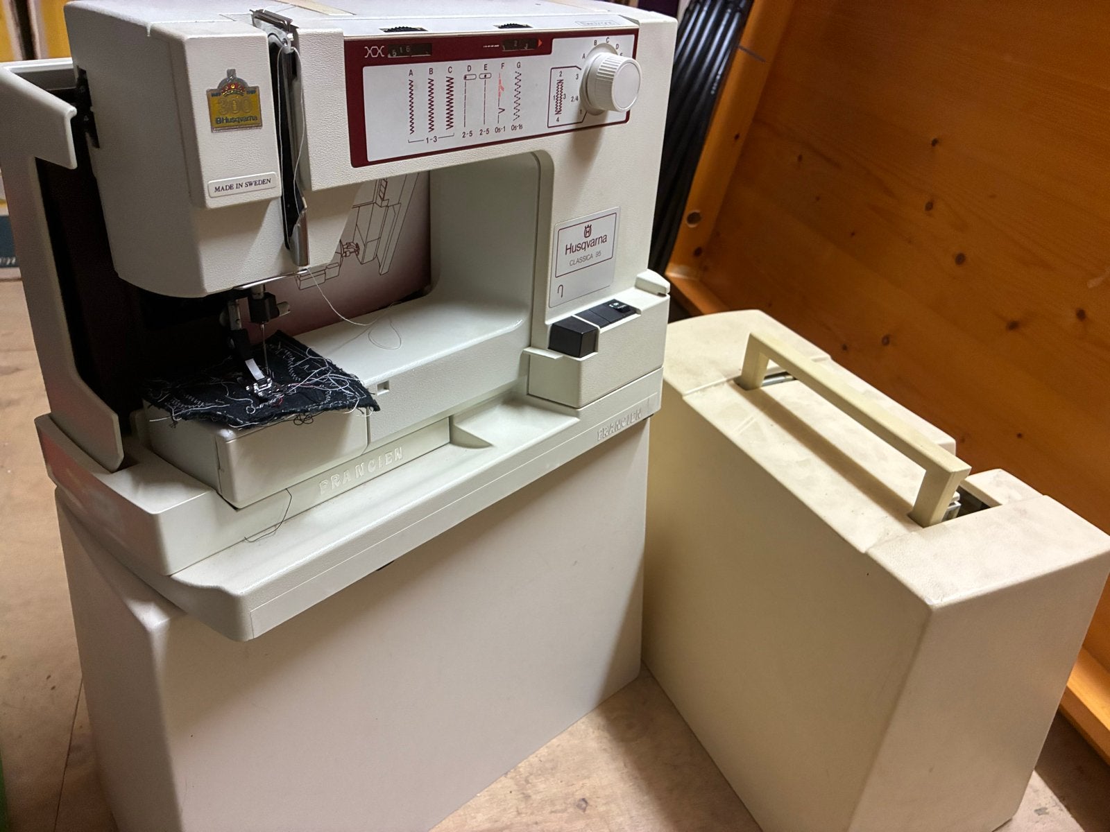 Twee Husqvarna Classica 95 naaimachines (lang niet gebruikt), Ophalen of Verzenden, Gebruikt, Naaimachine, Husqvarna