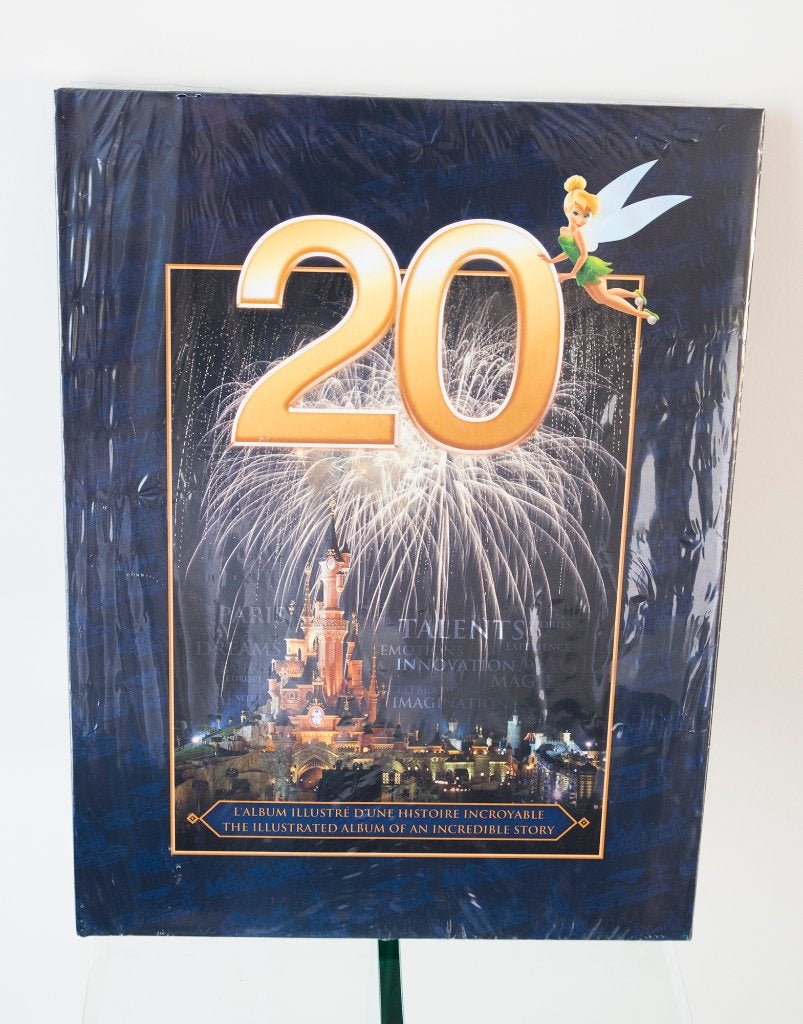 boek disneyland paris 20 years of dreams sealed exemplaar, Ophalen of Verzenden, Overige figuren, Nieuw, Overige typen
