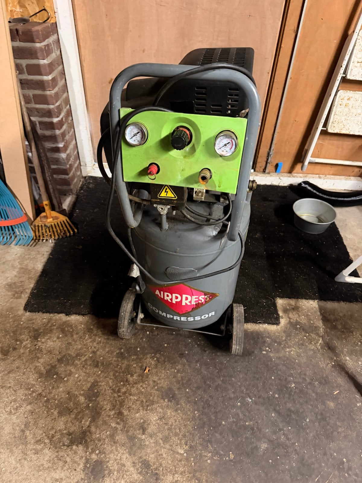 Airpress HL 360/50 Compressor - defect, Ophalen, 6 tot 10 bar, Zo goed als nieuw, 25 tot 100 liter