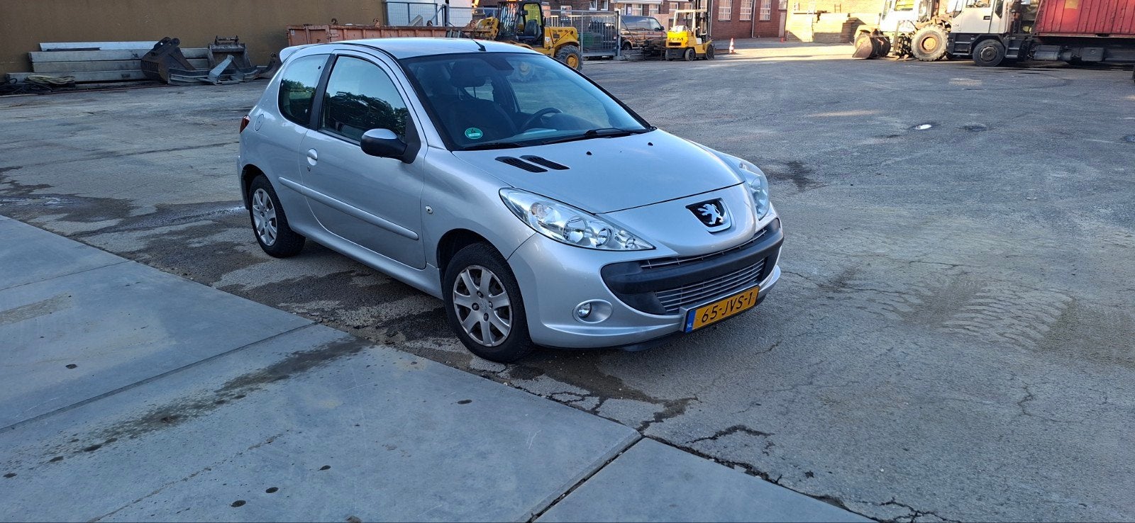 Peugeot 206+ 1.4 3D 2009 Grijs, Auto's, Voorwielaandrijving, 206+, 4 cilinders, Origineel Nederlands