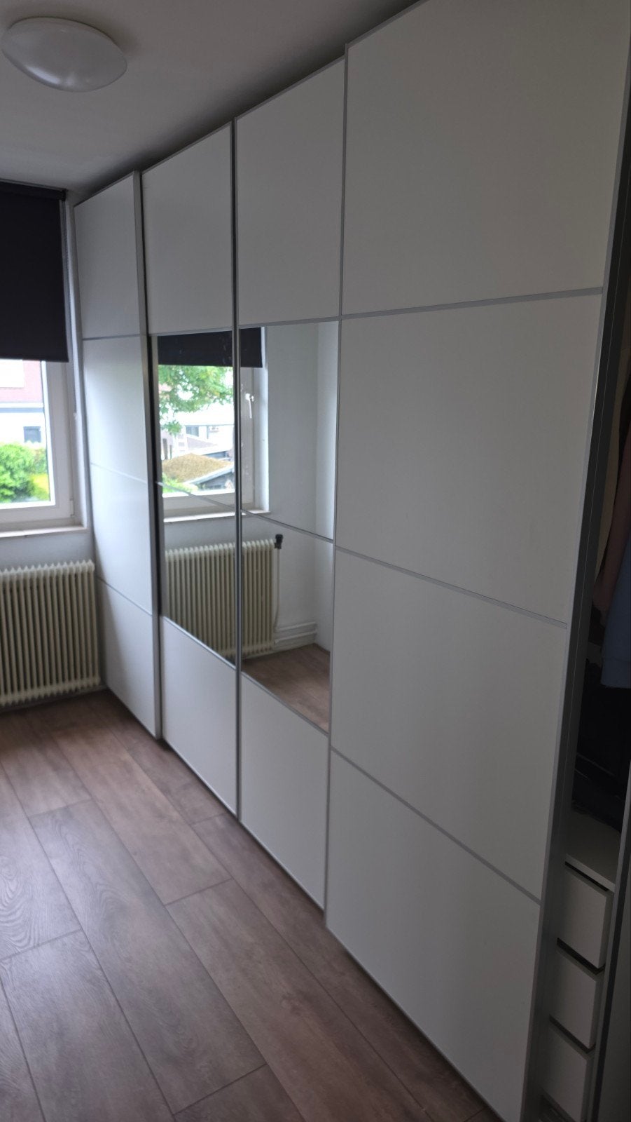 Kledingkast met spiegels en 4 schuifdeuren, Huis en Inrichting, Kasten | Kledingkasten, Ophalen, 50 tot 75 cm, 200 cm of meer