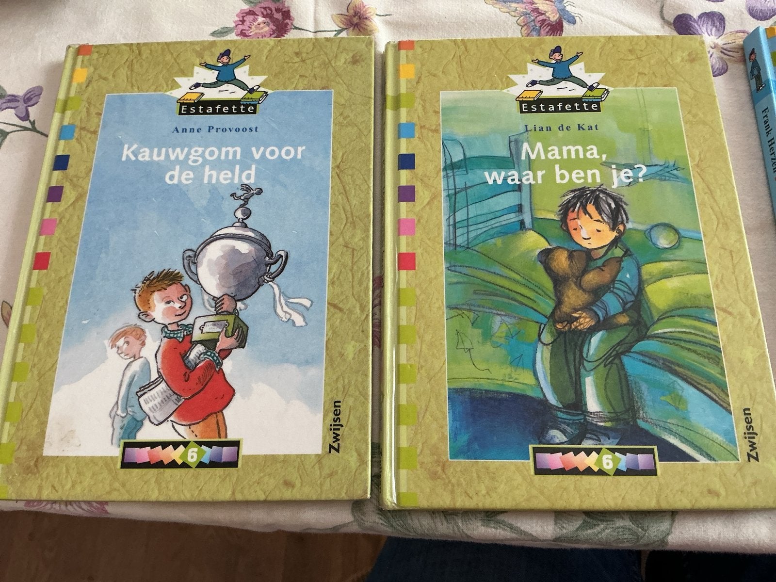 4 kinderboeken: Estafette en Skelter op weg, Ophalen of Verzenden, Gelezen, Fictie algemeen