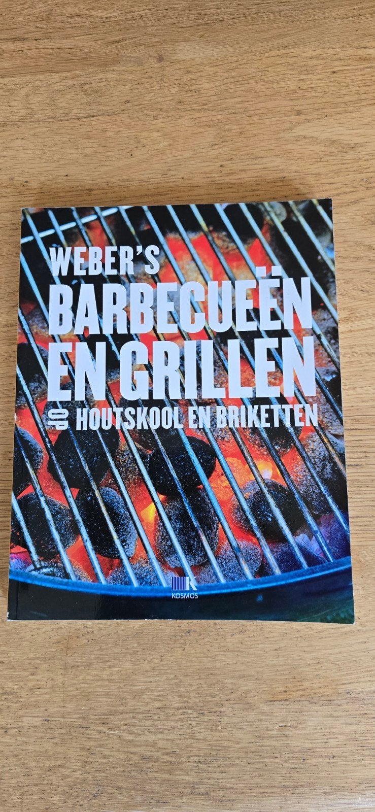 Weber's Barbecueën en Grillen op Houtskool en Briketten, Boeken, Hoofdgerechten, Ophalen of Verzenden, Zo goed als nieuw, Weber