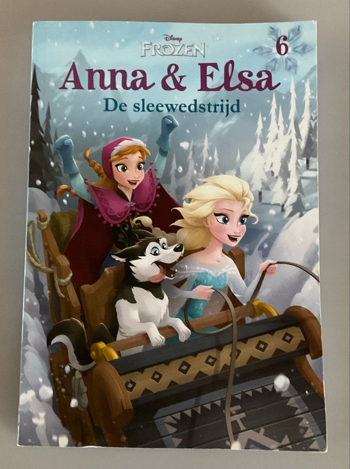 Frozen: Anna & Elsa 6 - De sleewedstrijd 9789463050531, Ophalen of Verzenden, Gelezen, Fictie algemeen