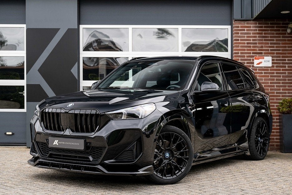 BMW X1 xDrive25e M Sport | Driving Ass. + | Maxton | 20' Inc, Auto's, Gebruikt, Alcantara, Zwart, Bedrijf