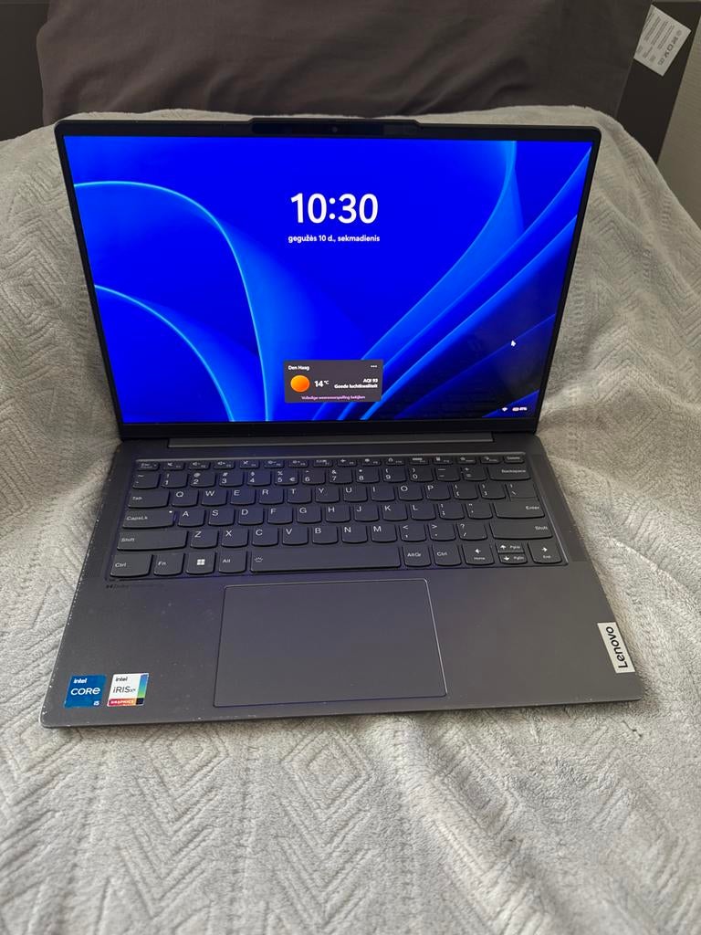 Lenovo Yoga laptop - Goede staat, batterij 1 uur, Qwerty, 8 GB, 14 inch, Ophalen of Verzenden