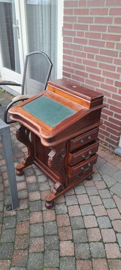 Victoriaans mahoniehouten Davenport bureau, Ophalen