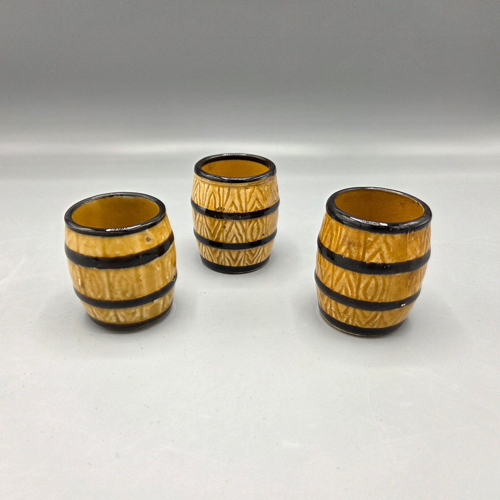 Set van 3 vintage keramische vatvormige shotglaasjes, Ophalen of Verzenden