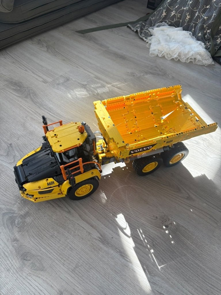 LEGO Tech 42114 Volvo A60H 6x6 – complt met doos en boekjes, Inclusief instructies, Lego, Ophalen of Verzenden, Zo goed als nieuw