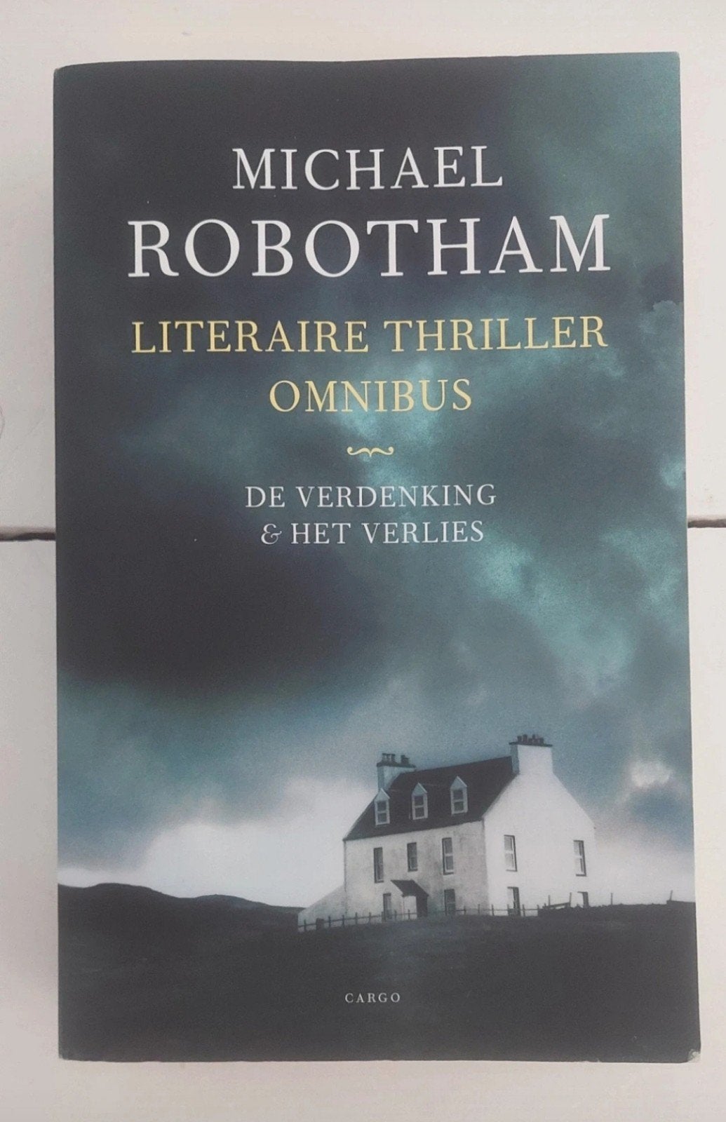Michael Robotham - Het verlies & De verdenking omnibus, Ophalen of Verzenden, Gelezen, Michael Robotham