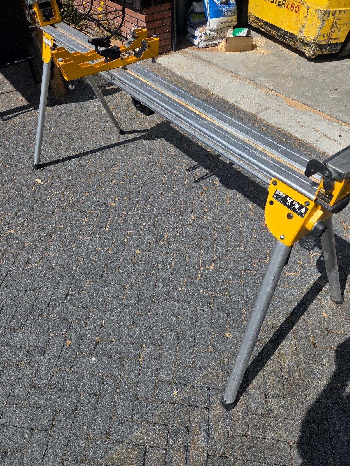 dewalt onderstel, Ophalen, Gebruikt