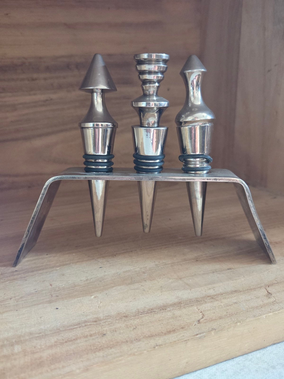 Set van 3 metalen flessenstoppers met houder, Gebruikt, Ophalen of Verzenden, Minder dan 5 flessen, Metaal
