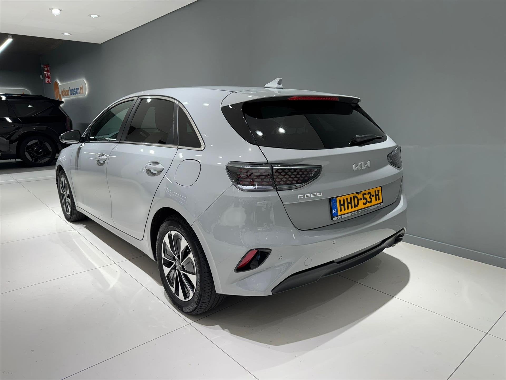 KIA Ceed 1.0 T-GDi 100pk Design Edition, Voorwielaandrijving, Gebruikt, Leder en Stof, Origineel Nederlands
