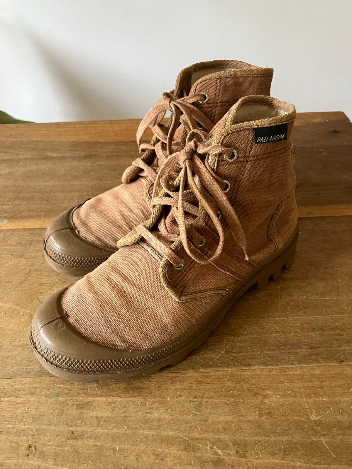 Palladium hoog maat 39, Bruin, Overige typen, Ophalen of Verzenden, Gedragen