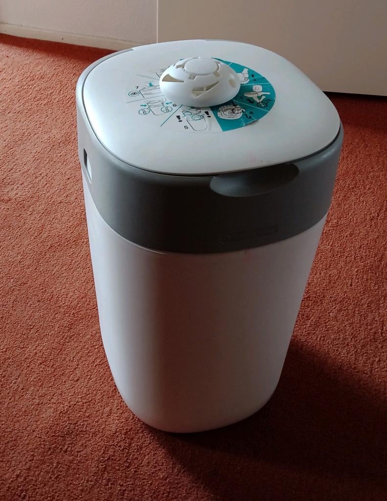 Tommee Tippee Twist & Click luieremmer., Kinderen en Baby's, Badjes en Verzorging, Luieremmer, Zo goed als nieuw, Standaard, Ophalen