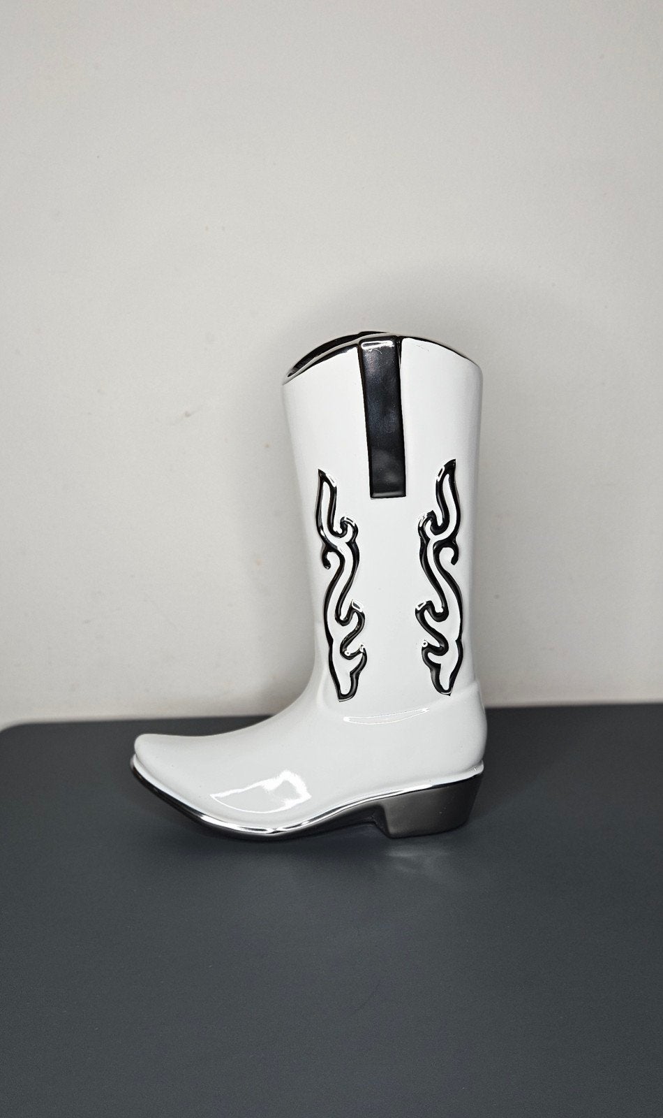 Vaas "Boots" wit, zilver H.29.5cm, 29 cm, Gilde Handwerk, Export@Gildehandwerk.com, Wit