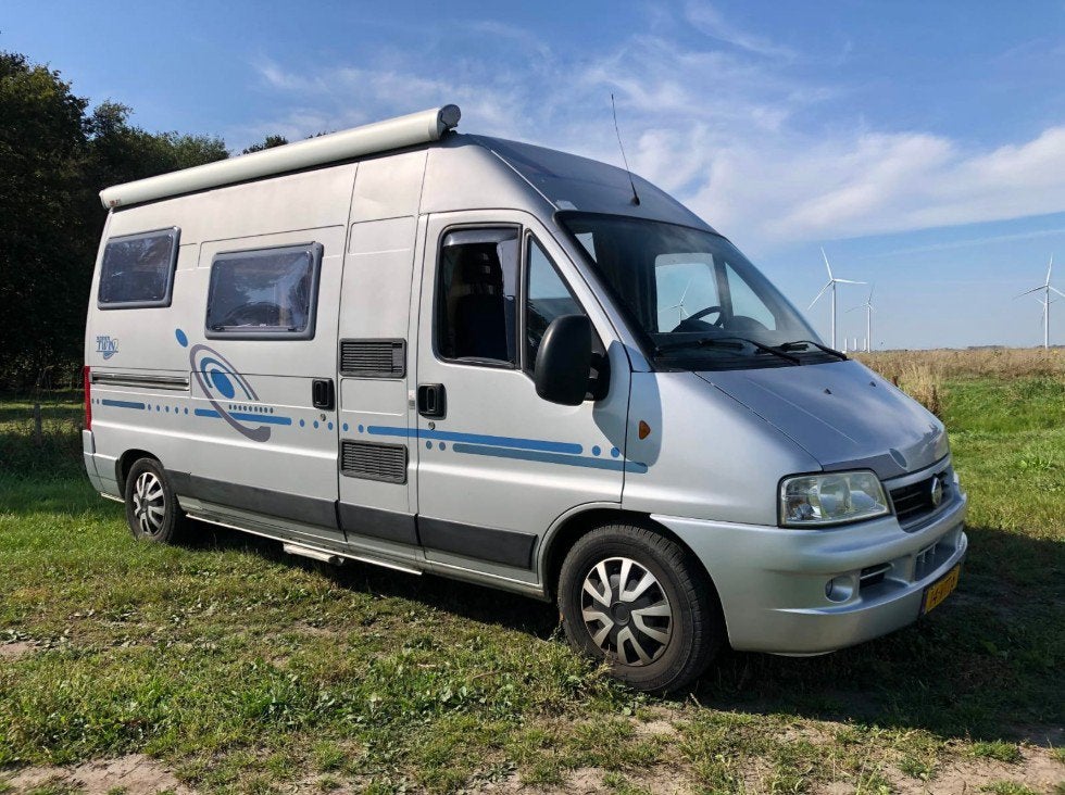Adria fabriekscamper – cruisecontrol – CarPlay – 129.000 km, Buscamper of Camperbus, Ringverwarming, Fiat, Achteruitrijcamera