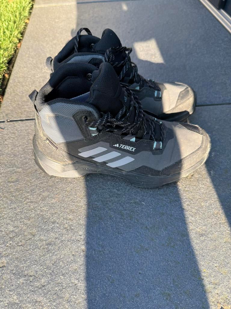 Wandelschoenen Adidas Terrex, Sport en Fitness, Bergsport en Wandelen, Ophalen of Verzenden, Zo goed als nieuw, Schoenen