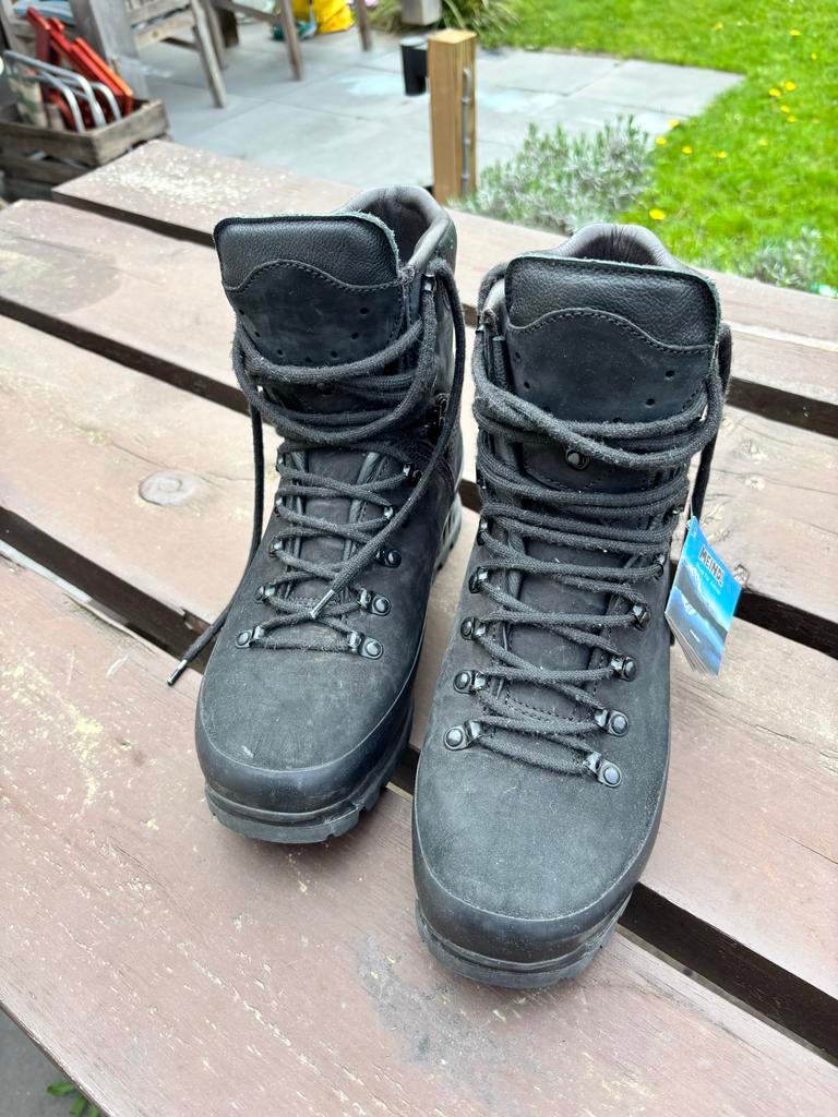 Meindl M1 Defensie Schoenen - Nieuw (Maat 42 Breed), Ophalen of Verzenden, Nieuw, Schoenen