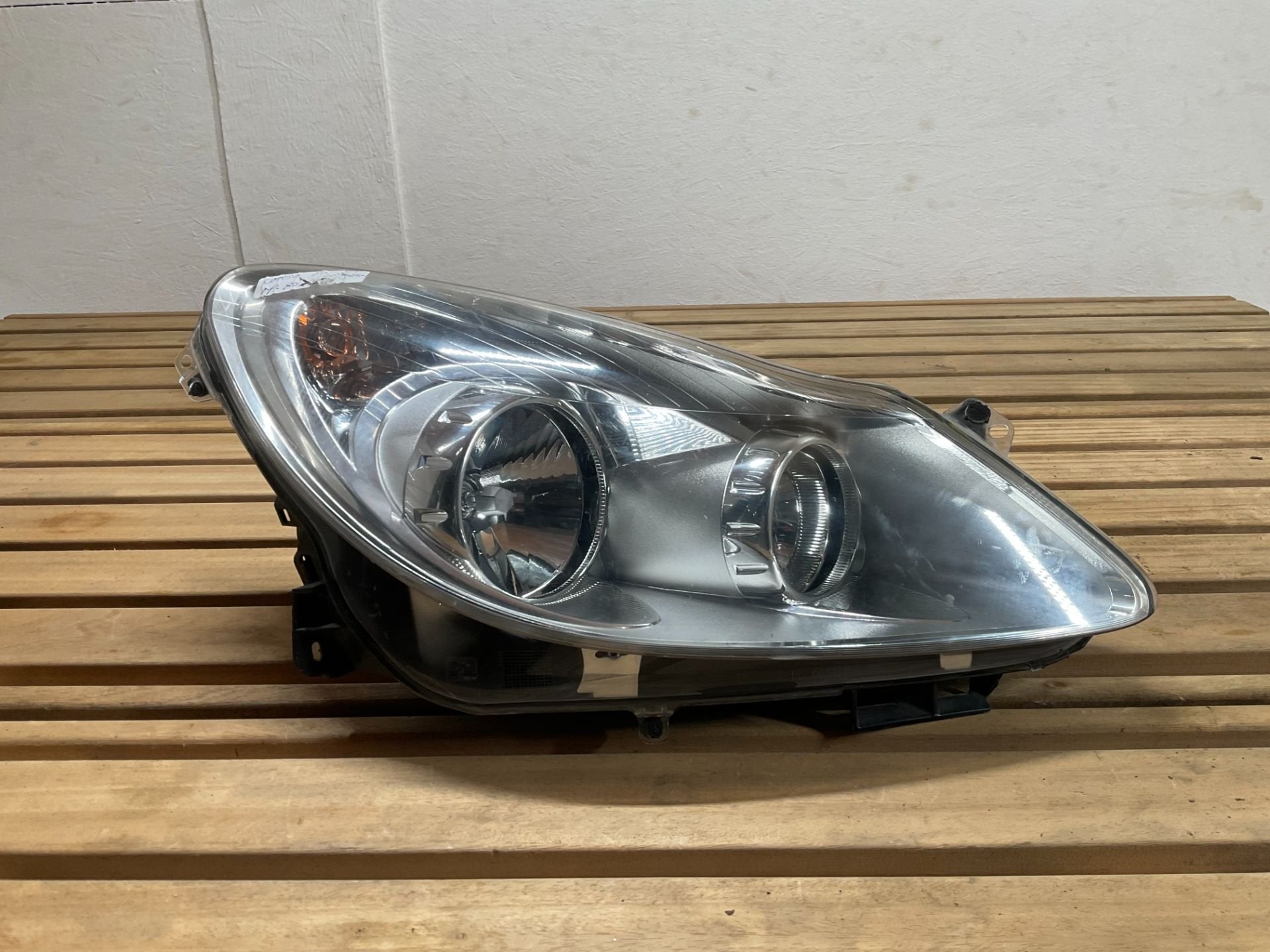 Koplamp Opel Corsa D S07 2006-2011 13186382 OP-8262, Auto-onderdelen, Gebruikt, Opel Automobile GmbH, Ophalen of Verzenden, Kontakt@opel-infoservice.de
