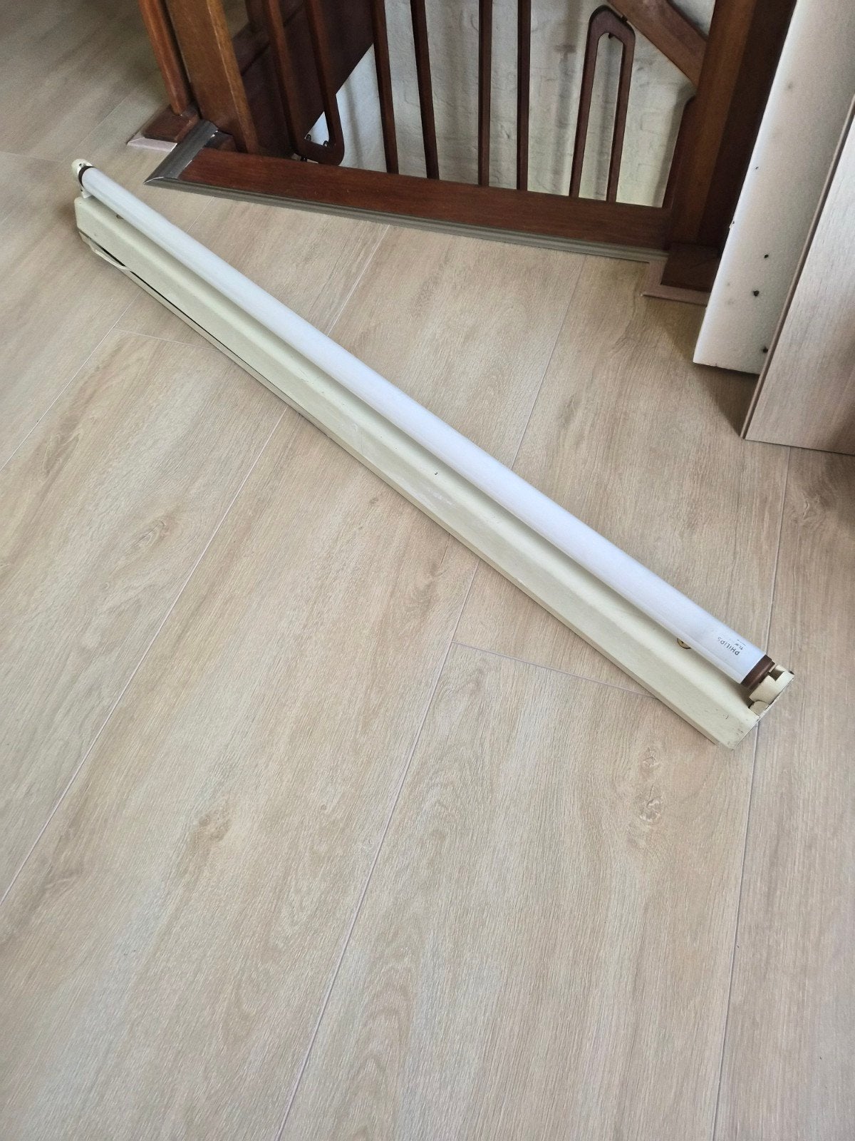 TL-lamp met armatuur - 127 cm, Ophalen, Gebruikt, Functioneel