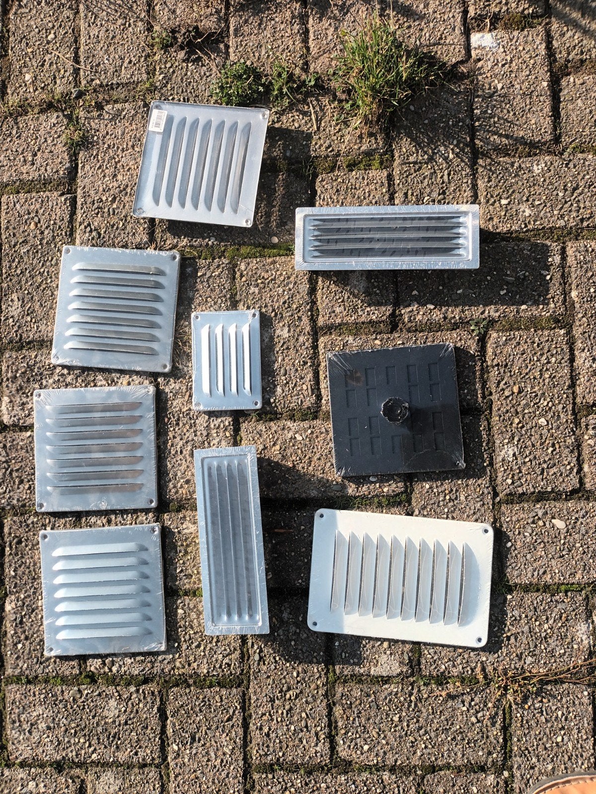 Diverse ventilatieroosters en afzuigkappen, Ophalen of Verzenden, Gebruikt, Ventilator en Afzuiger