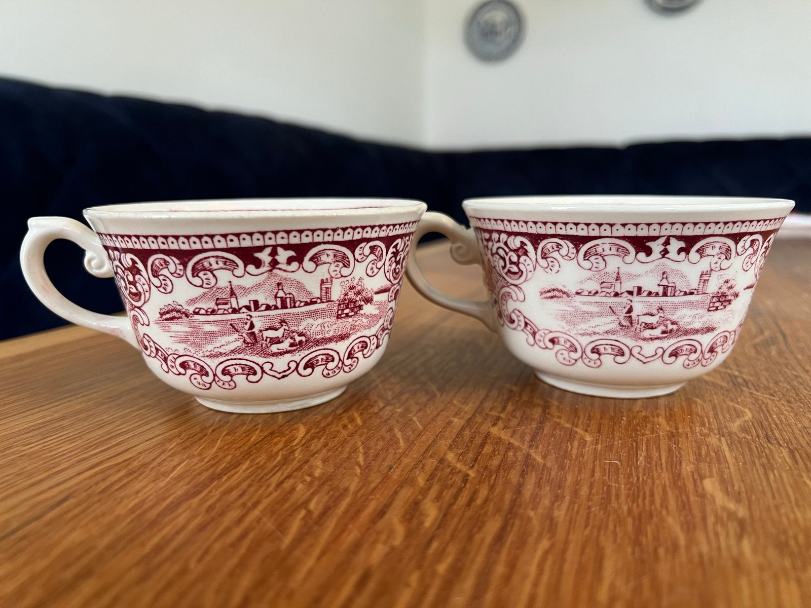 2x Royal Sphinx Maastricht Old England kopjes, Antiek en Kunst, Antiek | Porselein, Ophalen of Verzenden