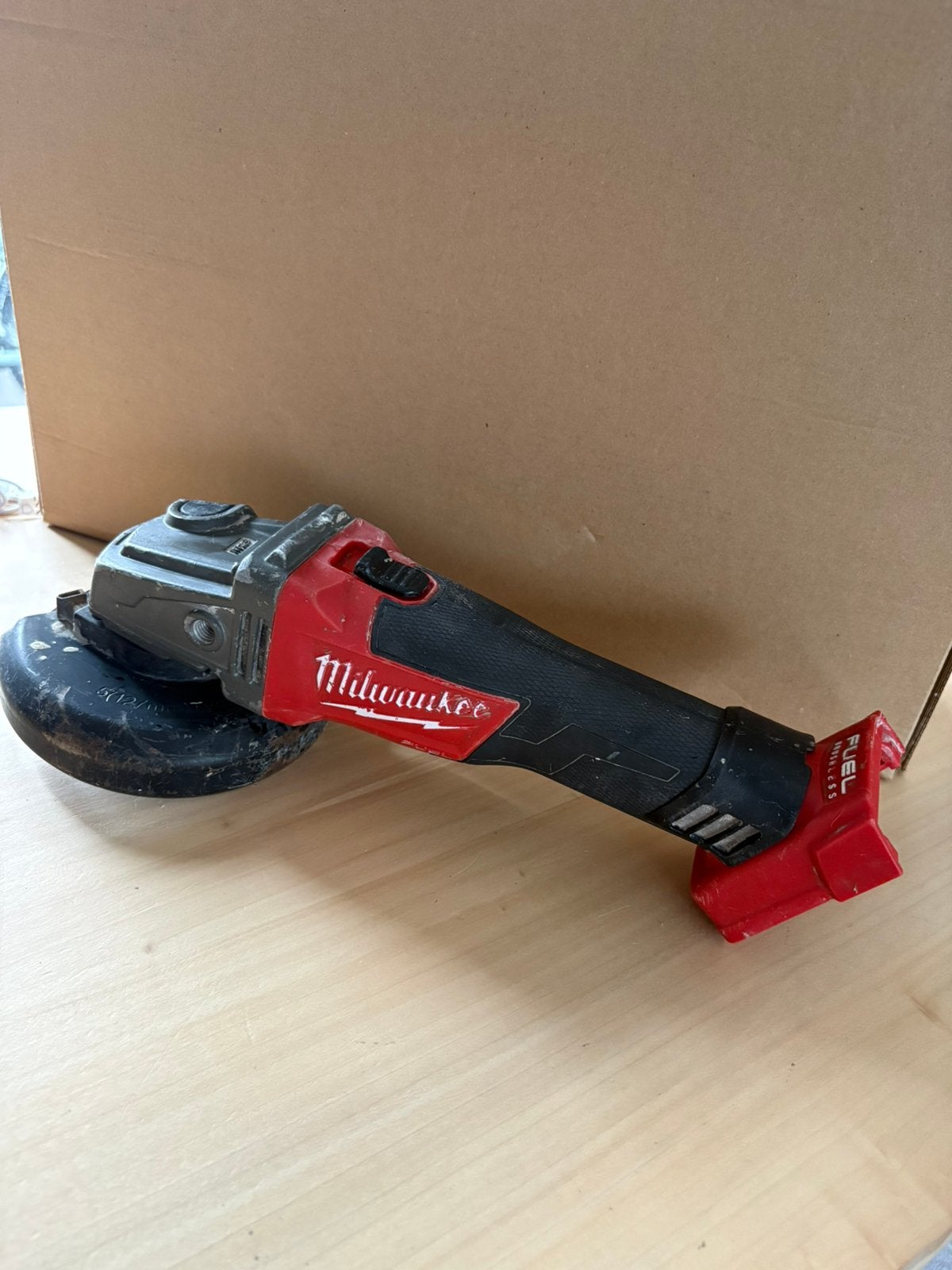 Milwaukee fuel slijptol m18, Ophalen of Verzenden, Zo goed als nieuw, 1000 watt of meer, Haakse handslijpmachine