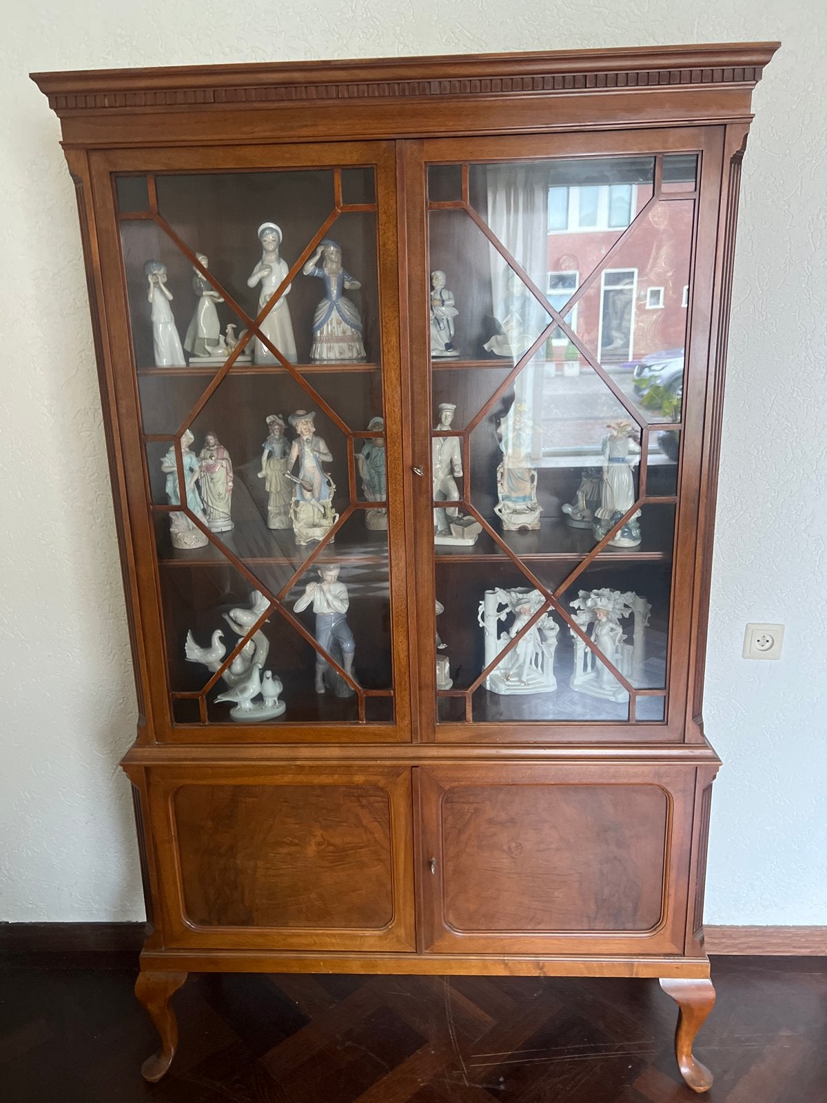 Antieke vitrinekast met glas en opbergruimte, Antiek en Kunst, Ophalen