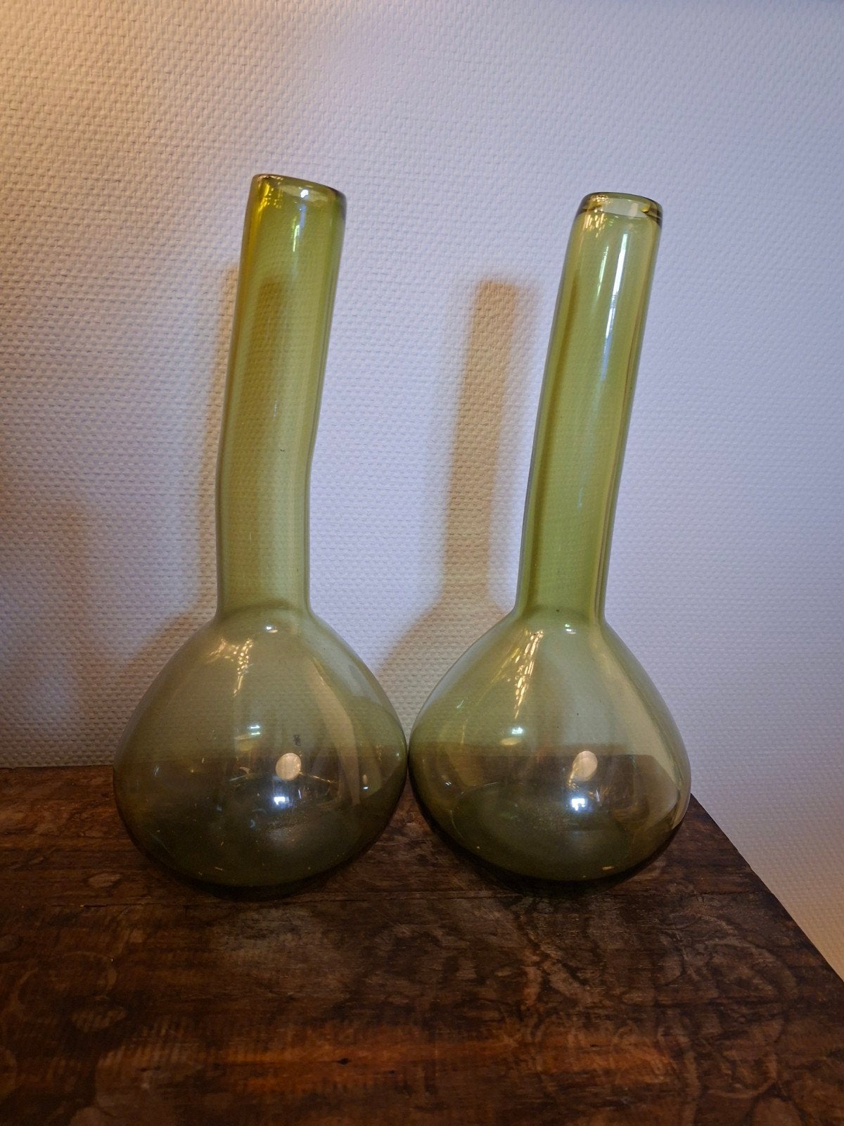 2x Fles vazen groen, Ophalen of Verzenden, Zo goed als nieuw, Groen, Glas