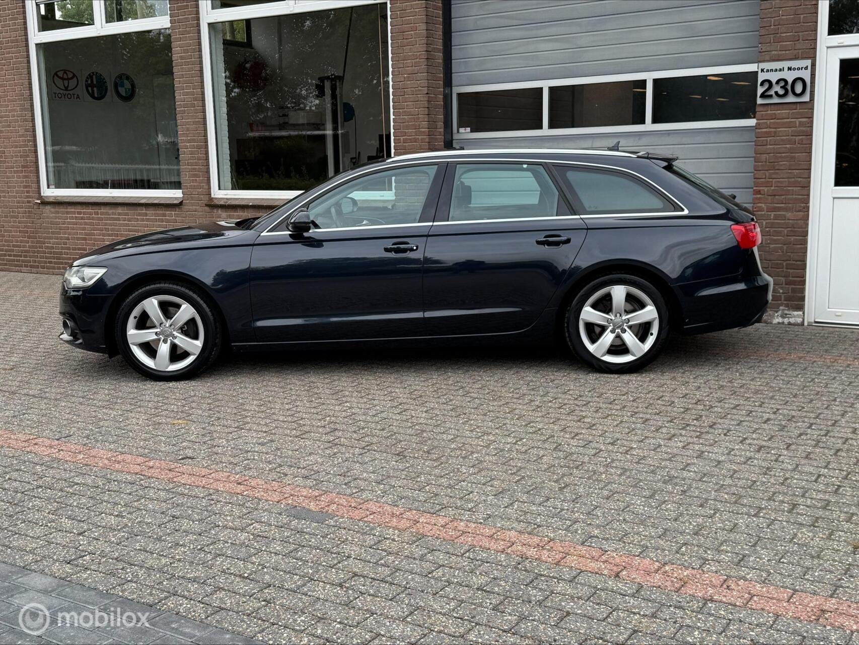 Audi A6 Avant 2.8 FSI QUATTRO AUT LEDER/PANO/NAVI/AIRCO, Euro 5, Gebruikt, 2773 cc, Blauw