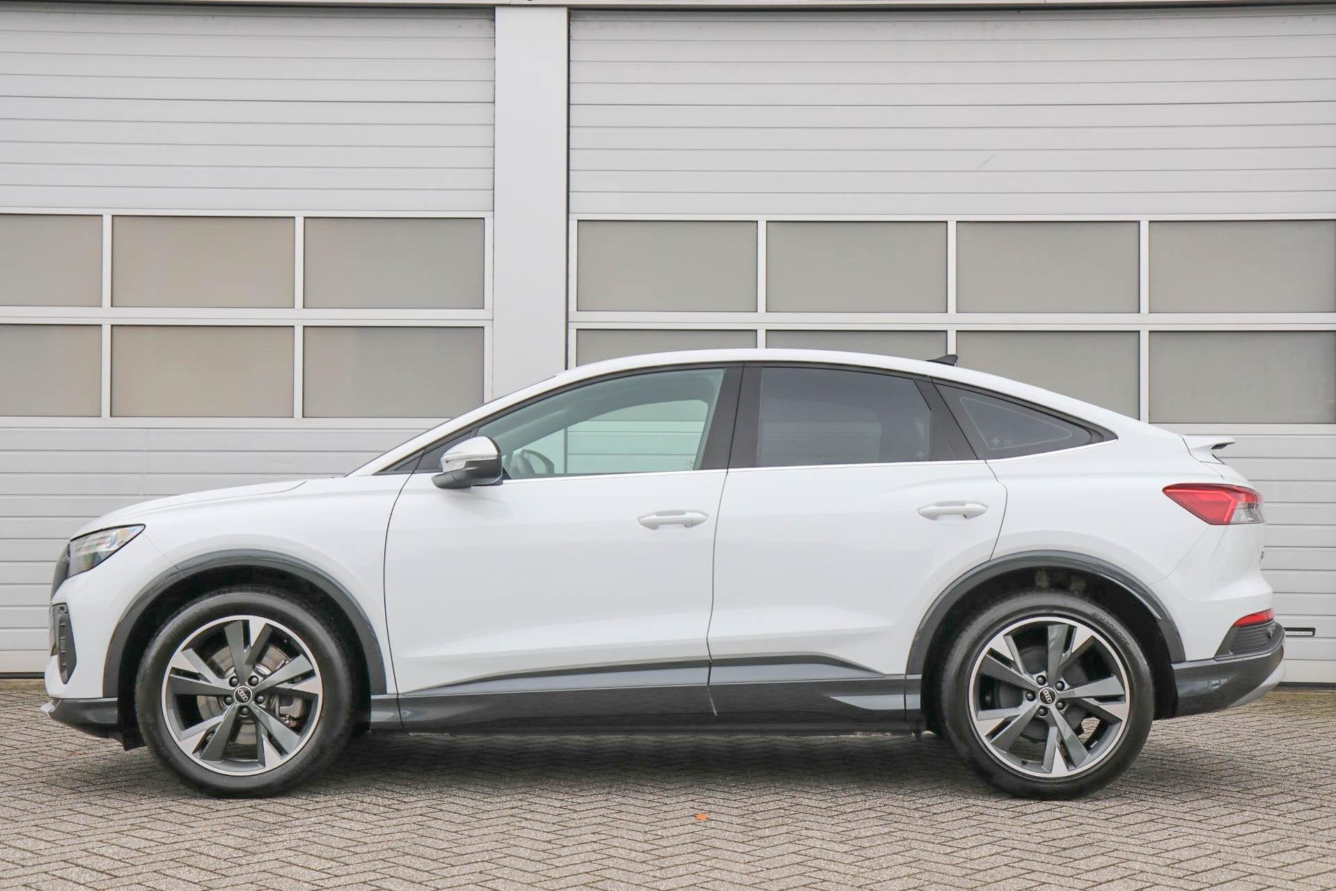 Audi Q4 Sportback e-tron 45 265pk quattro Advanced edition 7, Auto's, 494 km, Stof, Gebruikt, Zwart