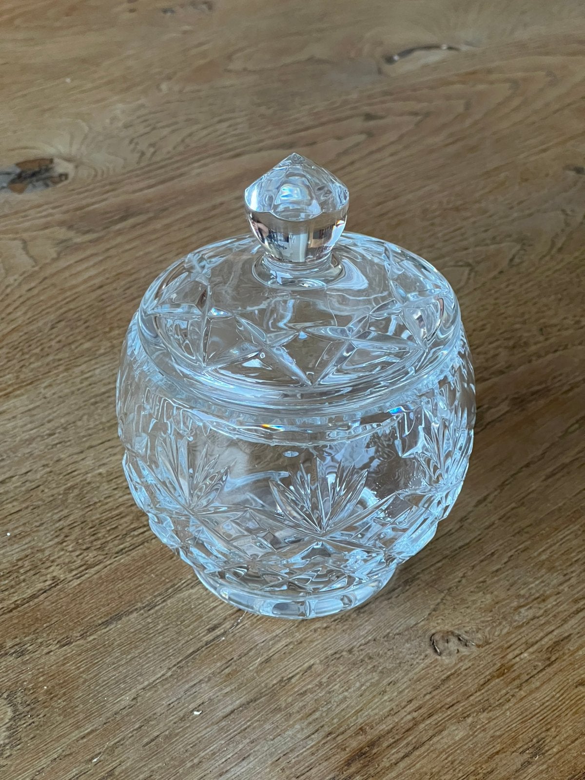 Kristallen bonbon schaaltje, Ophalen