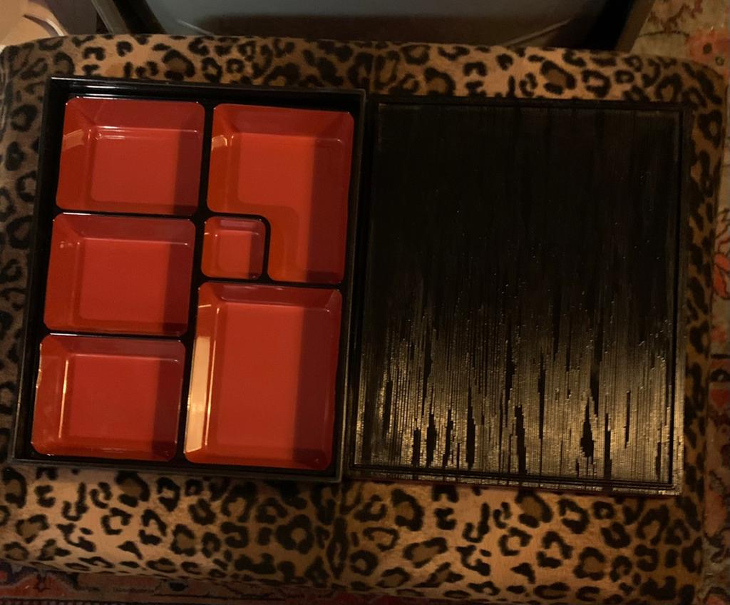 Mooie traditionele bento box, Ophalen of Verzenden, Zo goed als nieuw, Rood, Bus of Trommel