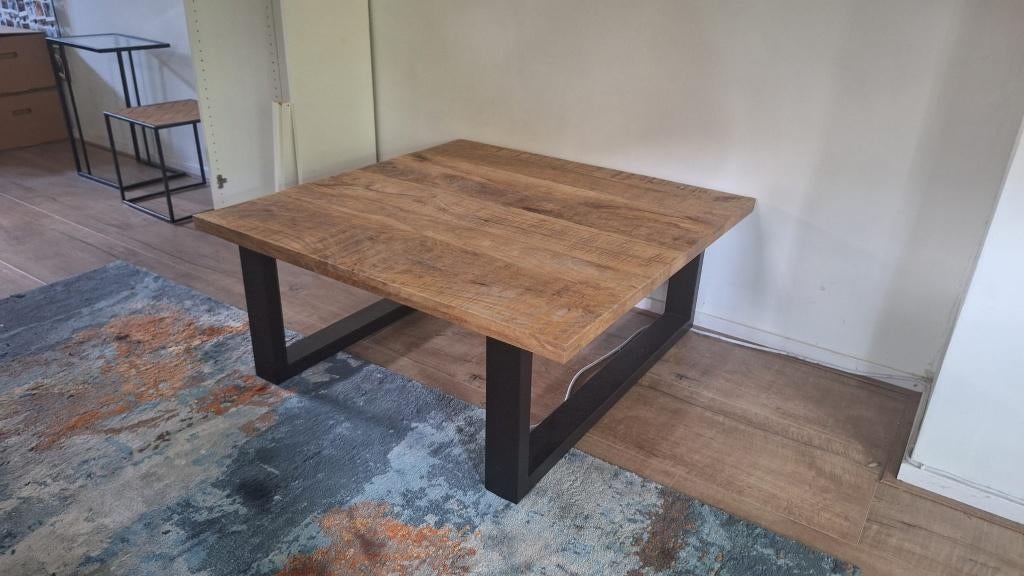Salontafel mangohout met zwarte poten 42x100x100 cm, Ophalen, 50 tot 100 cm, Vierkant, 50 tot 100 cm