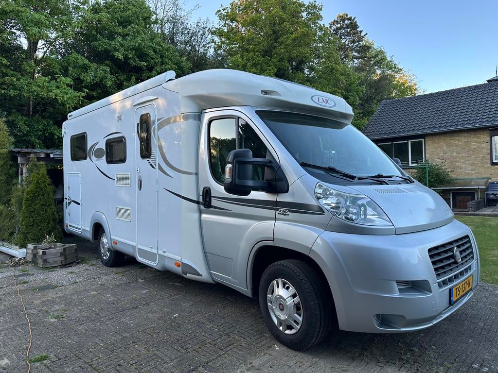 LMC Camper Liberty v 643-3G  bj 2012 met Enkele bedden, Particulier, Half-integraal, Tot en met 4, LMC