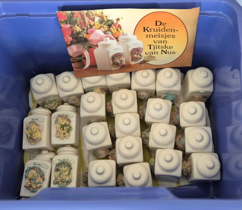 24 x De Kruidenmeisjes van Tjitske van Nus, Verzamelen, Ophalen