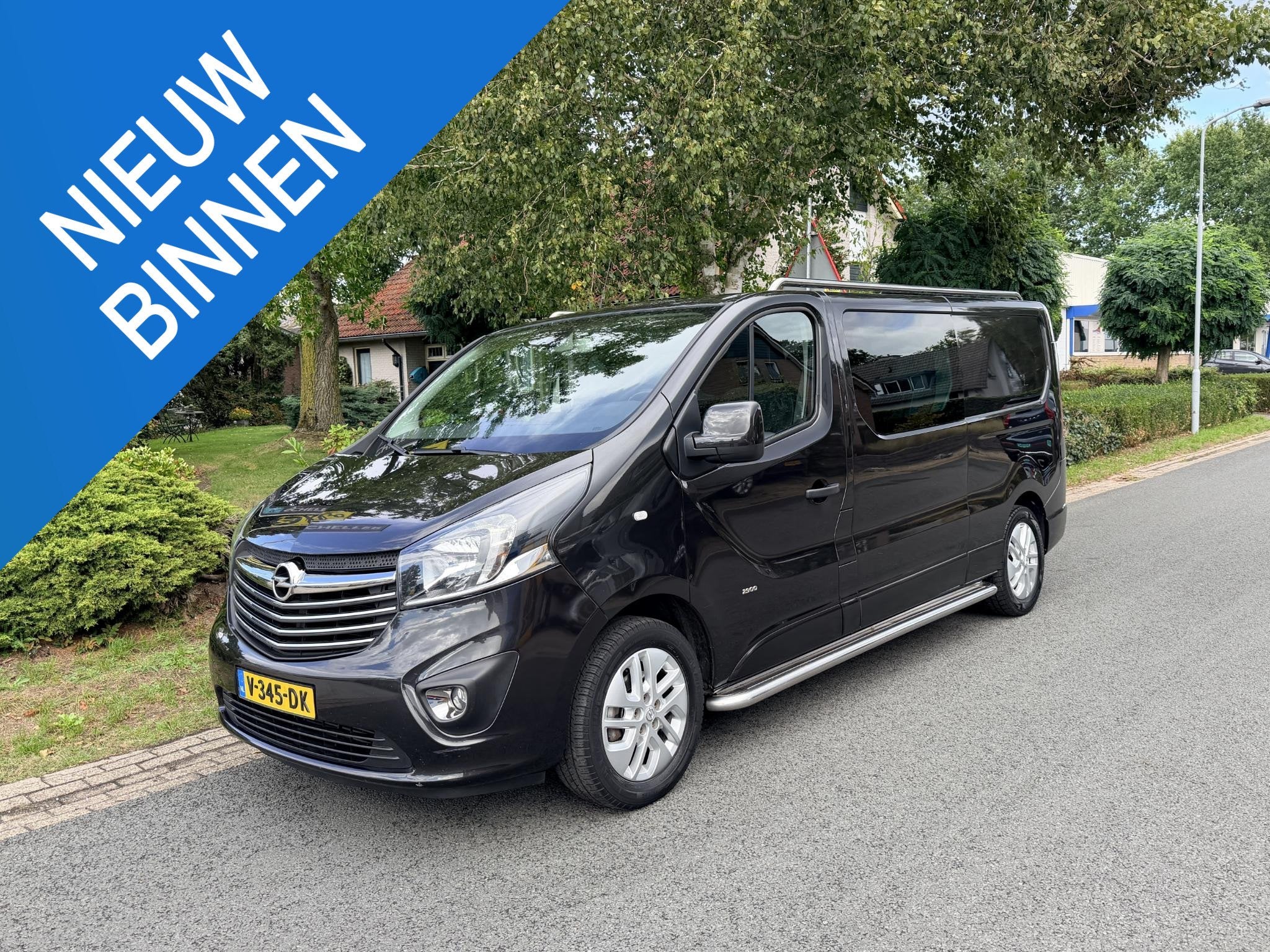 Opel Vivaro 1.6 CDTI Bi-Turbo L2H1 DC Sport Navi•Camera, Voorwielaandrijving, Gebruikt, 2000 kg, Zwart
