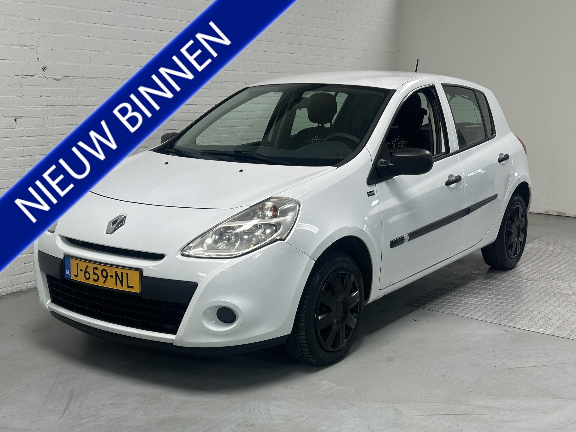 Renault Clio 1.2 Collection AIRCO / ELK.RAMEN / STUURBKR /, Auto's, Euro 5, Stof, Gebruikt, 4 cilinders