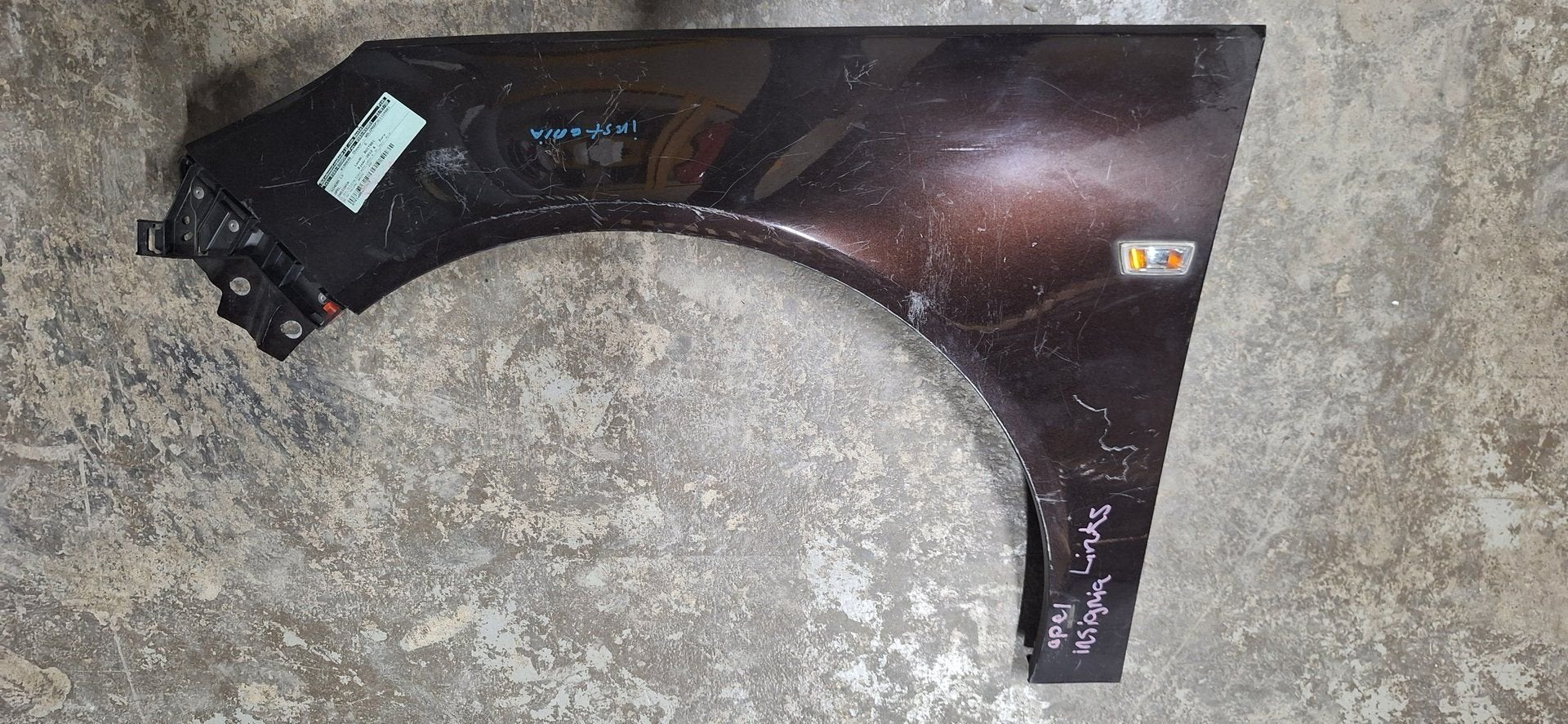 Spatbord Links-Voor Opel Insignia 2012 Bruin Hatchback Scher, Auto-onderdelen, Gebruikt, -, -, Opel