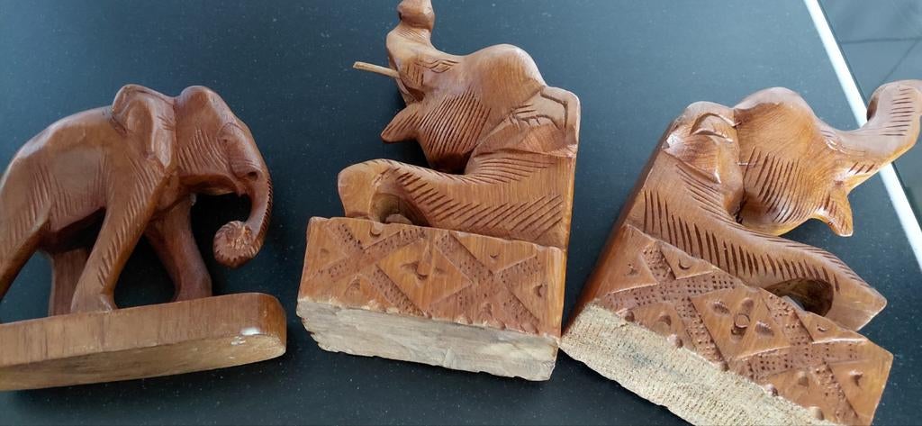 Houten olifanten beeldjes en boekensteunen, Minder dan 20 cm, Ophalen of Verzenden, Beeld, Hout