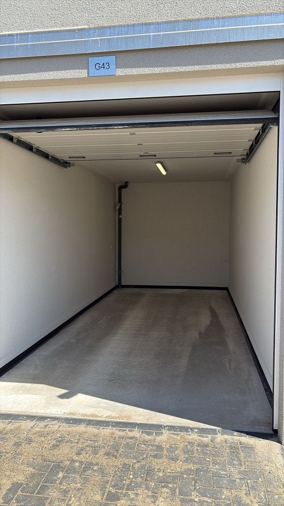 Veilige Garagebox Tiel (21m²) – Een maand GRATIS!