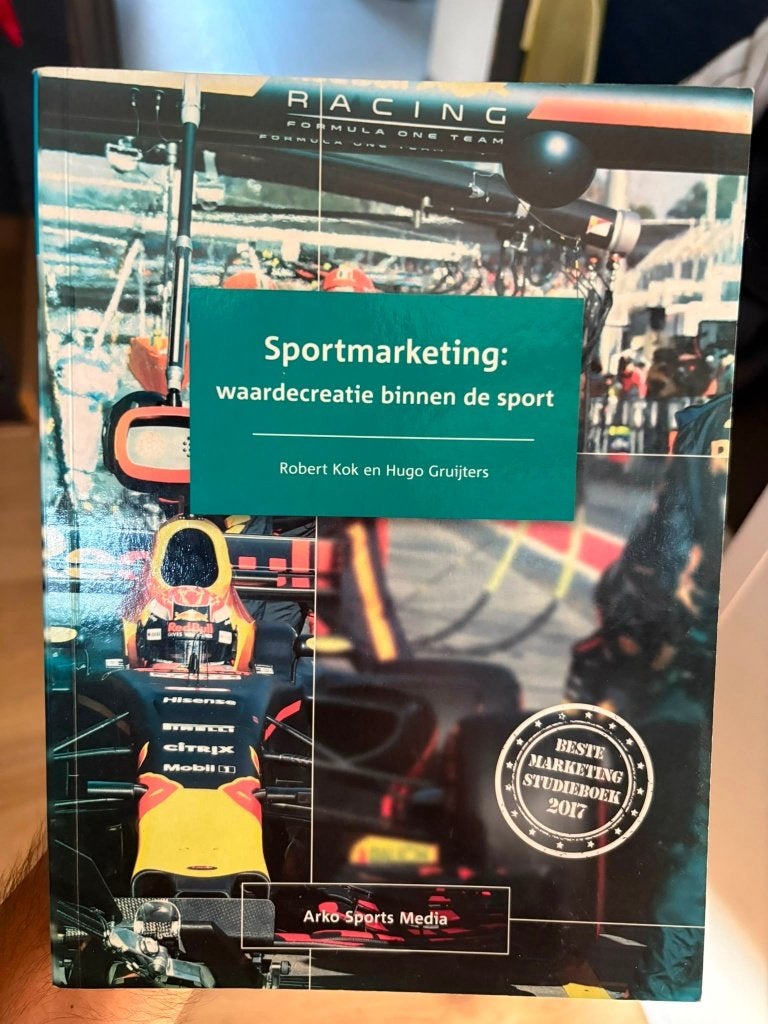 Sportmarketing: waardecreatie binnen de sport, Ophalen of Verzenden, Zo goed als nieuw, Economie en Marketing, Robert Kok & Hugo Gruijters