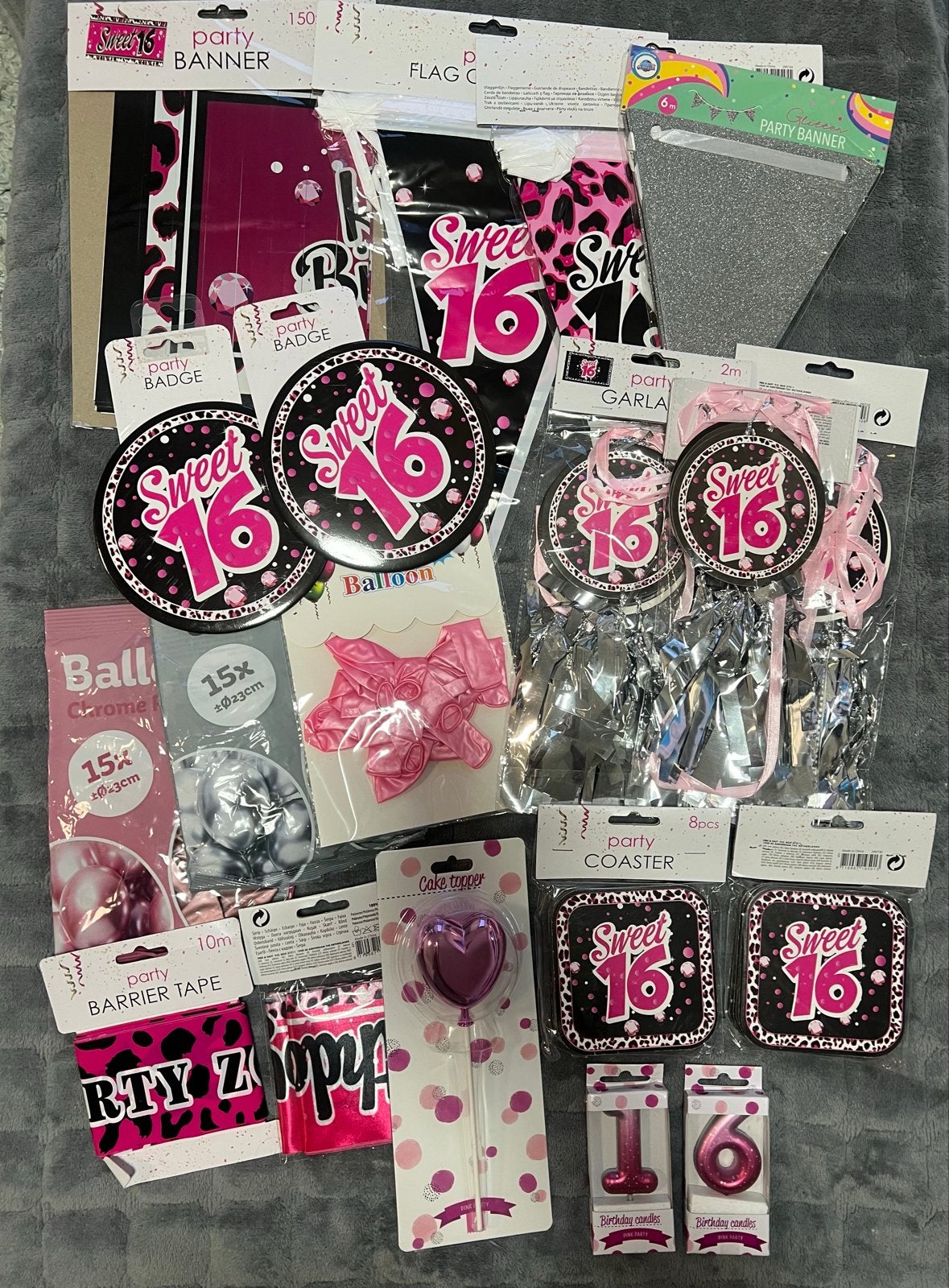 NIEUW, compleet Sweet 16 feest-/decoratie-/verjaardag pakket, Hobby en Vrije tijd, Ophalen of Verzenden, Nieuw, Feestartikel, Verjaardag