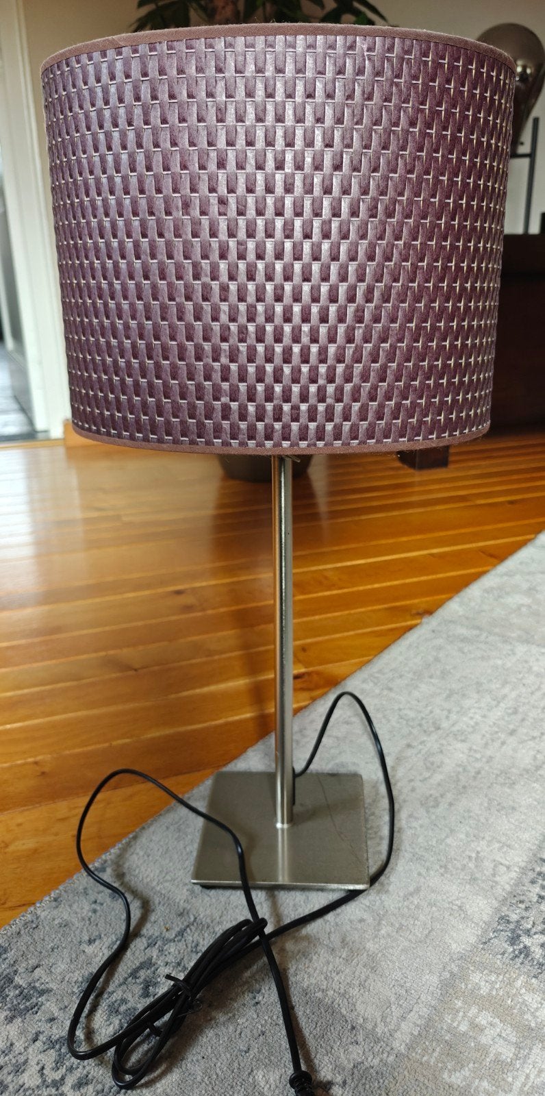 GRATIS Moderne tafellamp ongeveer 60 cm hoog, Ophalen, Gebruikt, Overige merken, Paars