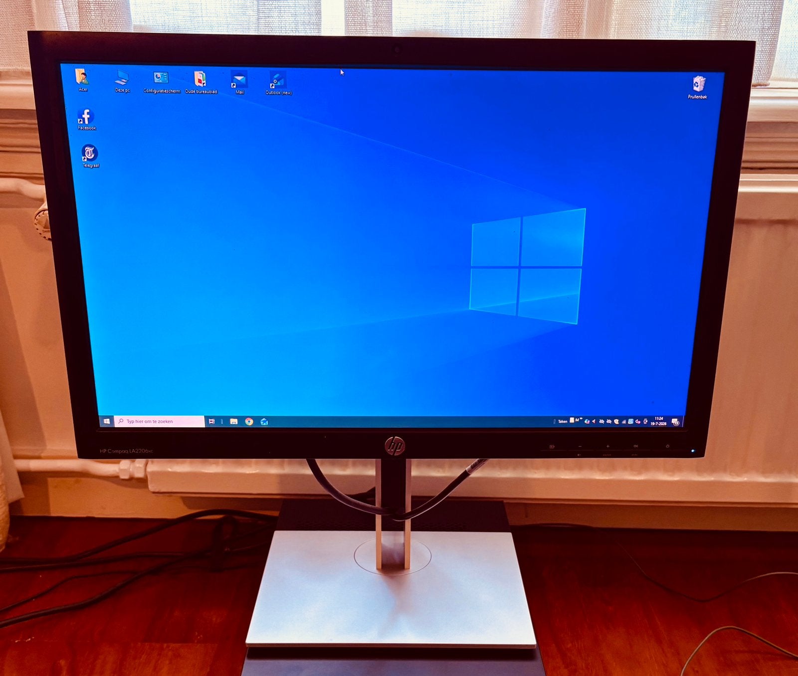 HP Compaq LA2206xc 21,5” monitor, webcam, zwart, Ophalen, DVI, Full HD, Zo goed als nieuw