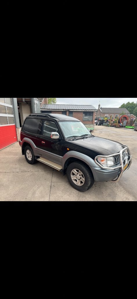 Toyota Landcruiser 3.0 TD Challenger 3D Comm 4WD 1997, Auto's, 4 cilinders, 2800 kg, Zwart, Origineel Nederlands